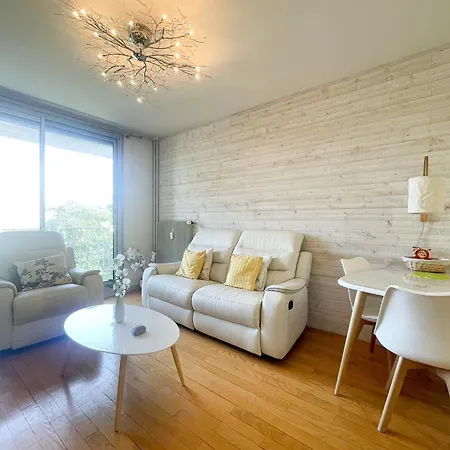 Apartamento Spacieux Avec Balcon *