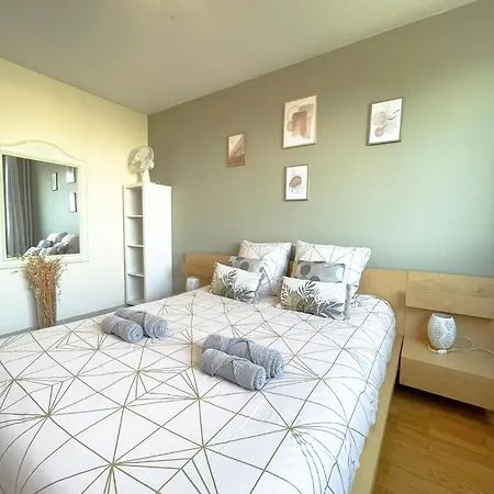 Spacieux Avec Balcon Apartamento *