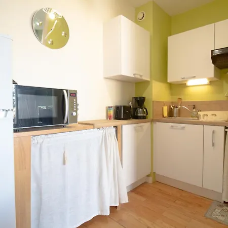 Apartment Spacieux Avec Balcon