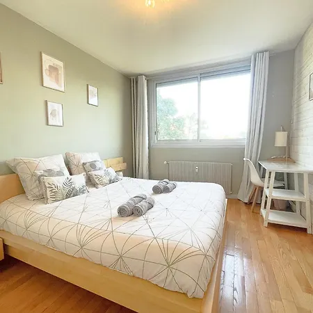 Spacieux Avec Balcon Apartment Bourg-en-Bresse